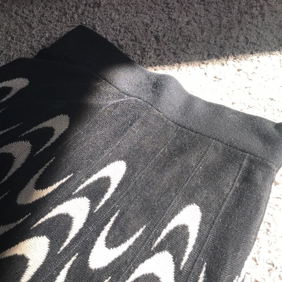 Skirt - Picture 5 of 8